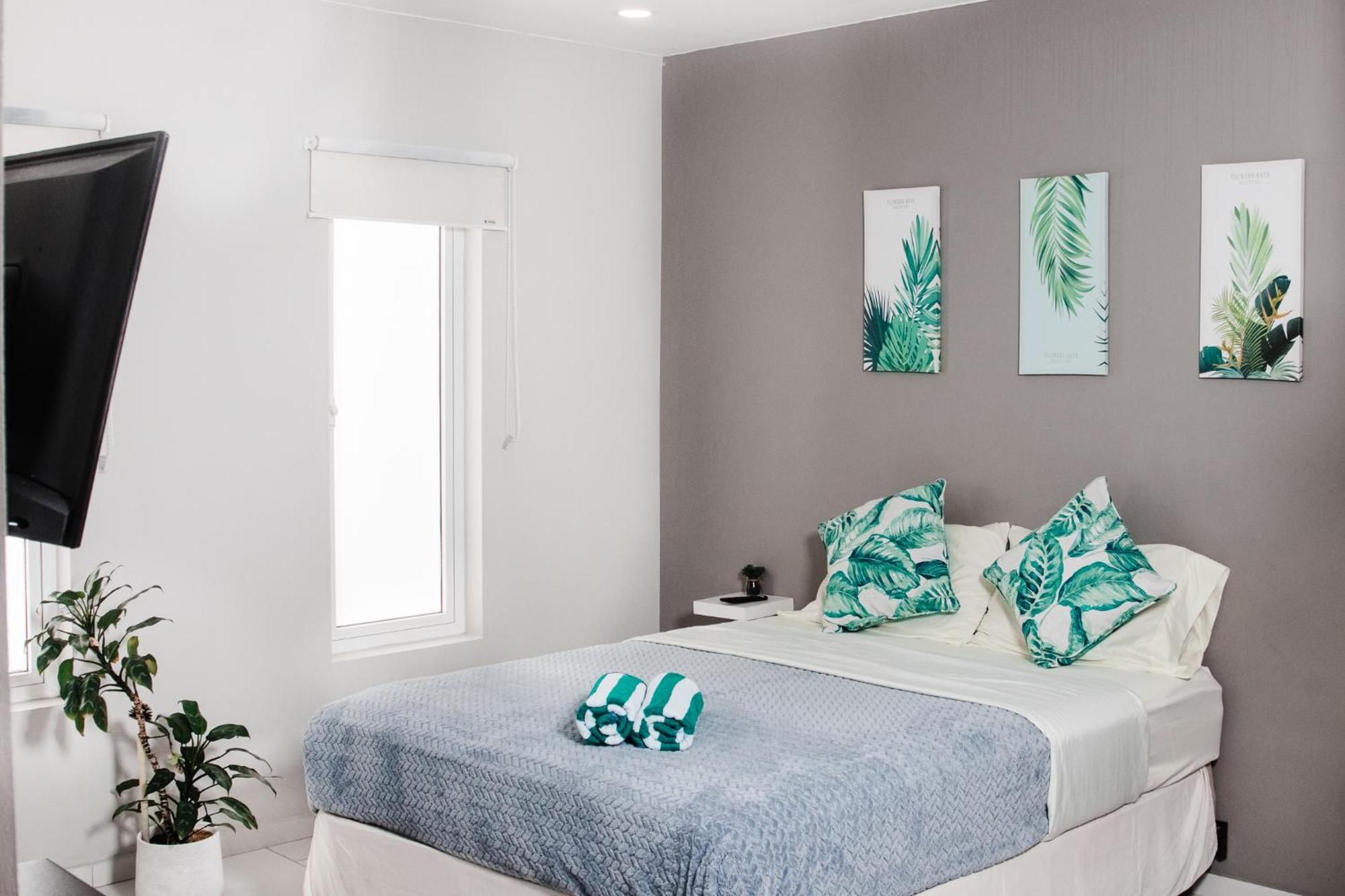 NEW private FLORA FAUNA Apt #84 Palm Beach Exterior foto